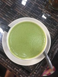 Matcha in einer Schale